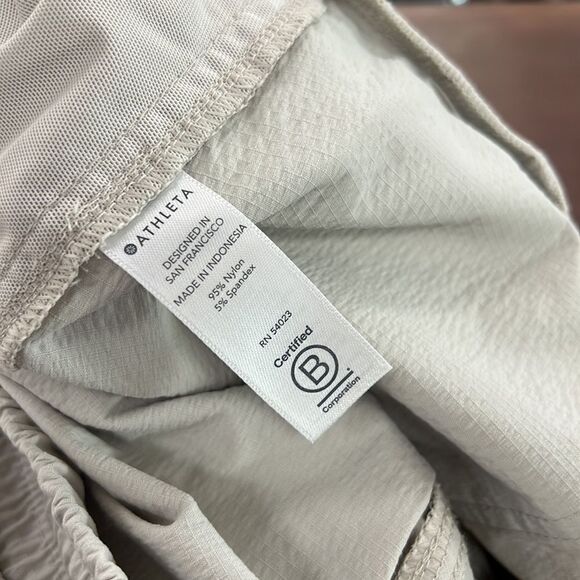 Athleta Trekkie Belted Pant 8 - Picture 4 of 5